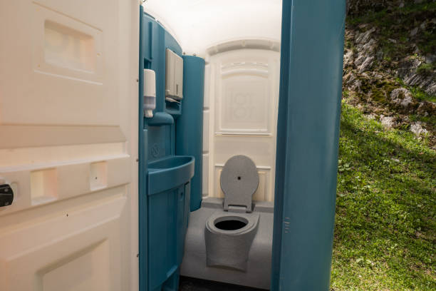 Portable Toilet Options We Offer in Lake Como, NJ